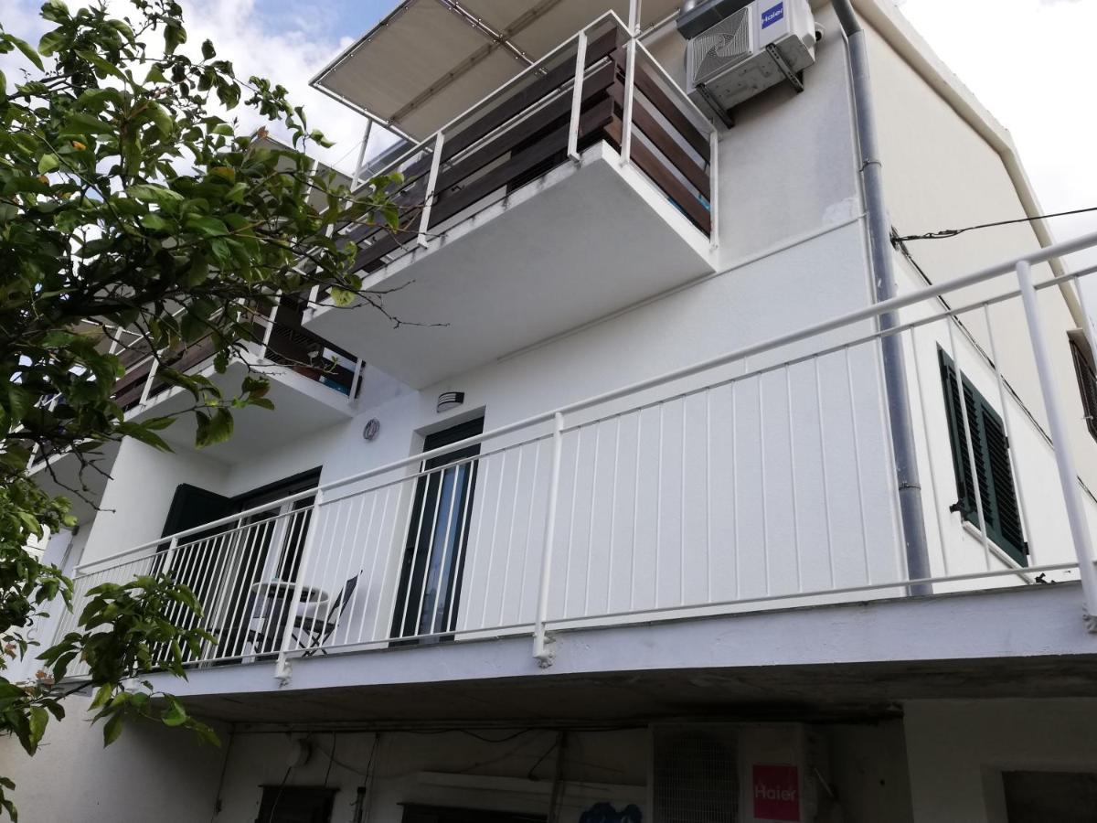 Jesliving Hvar - 2 Bedroom Elegant Apartment With Sea View In Historic Center Of חוואר מראה חיצוני תמונה