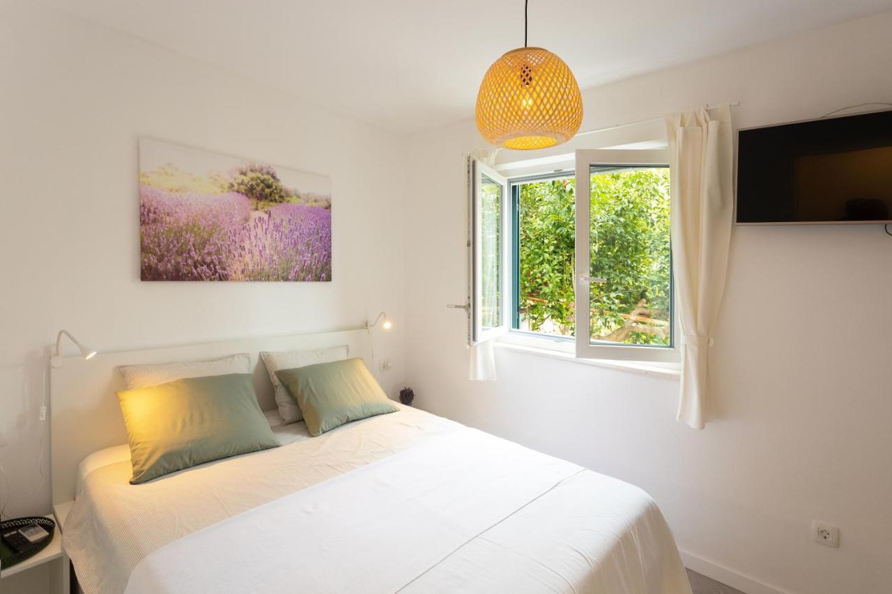 Jesliving Hvar - 2 Bedroom Elegant Apartment With Sea View In Historic Center Of חוואר מראה חיצוני תמונה
