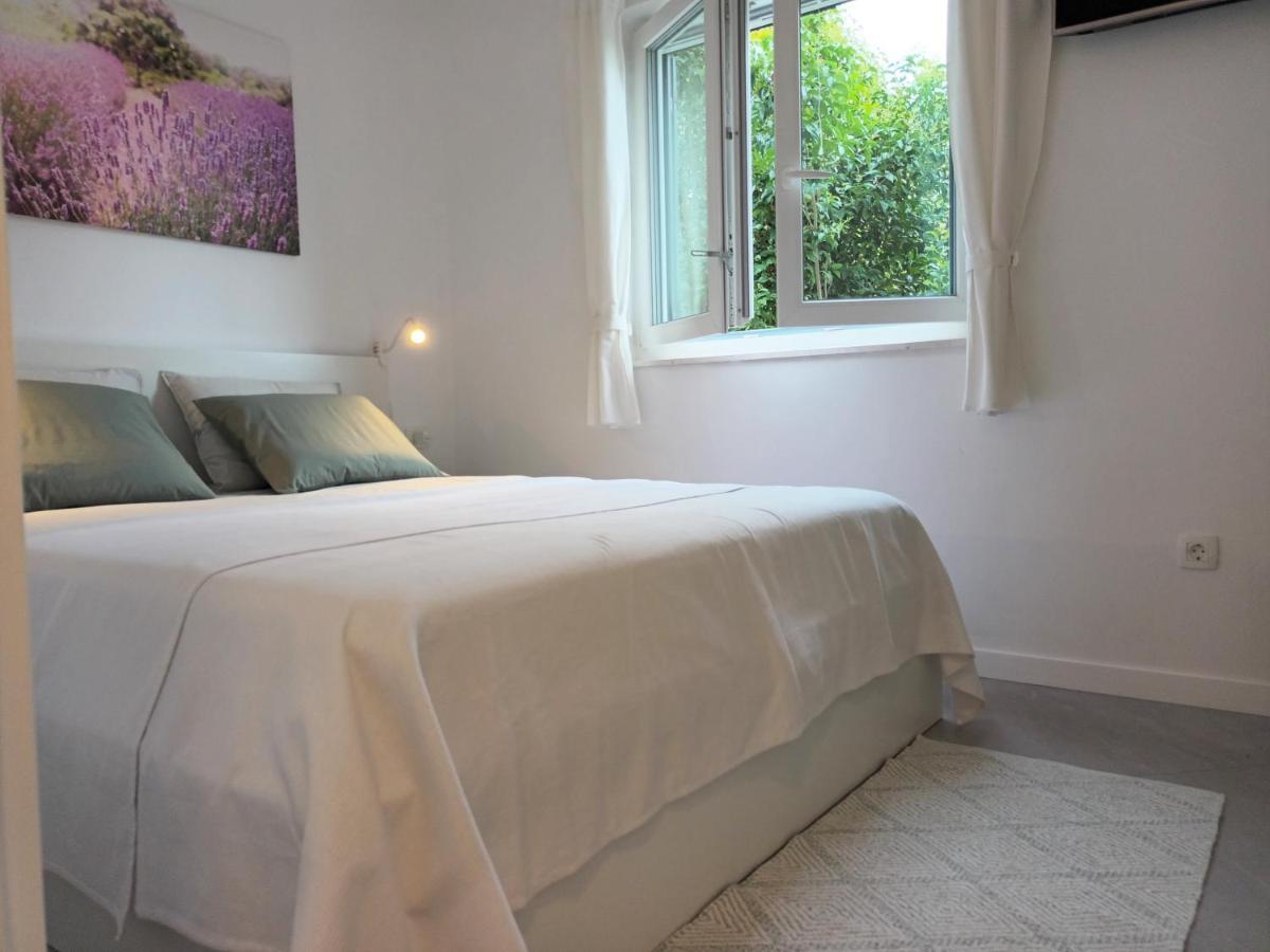 Jesliving Hvar - 2 Bedroom Elegant Apartment With Sea View In Historic Center Of חוואר מראה חיצוני תמונה