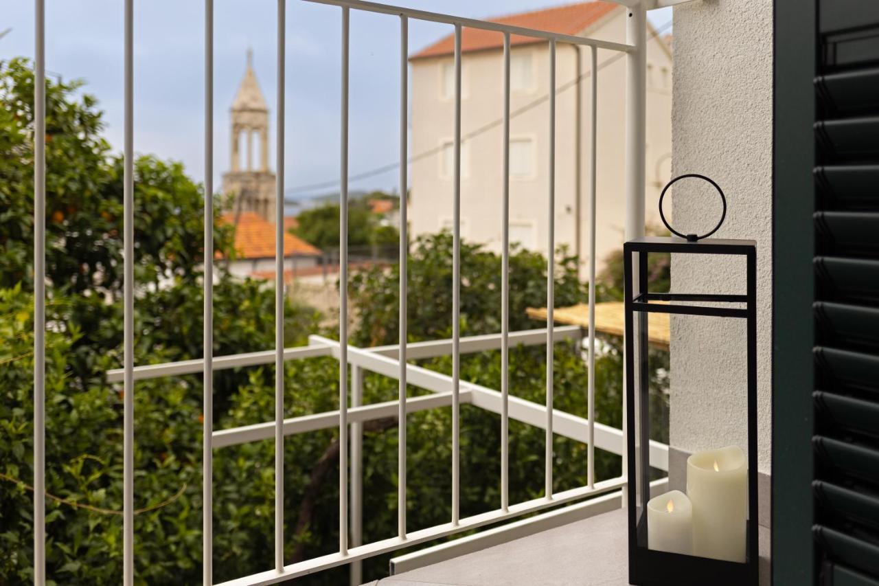 Jesliving Hvar - 2 Bedroom Elegant Apartment With Sea View In Historic Center Of חוואר מראה חיצוני תמונה